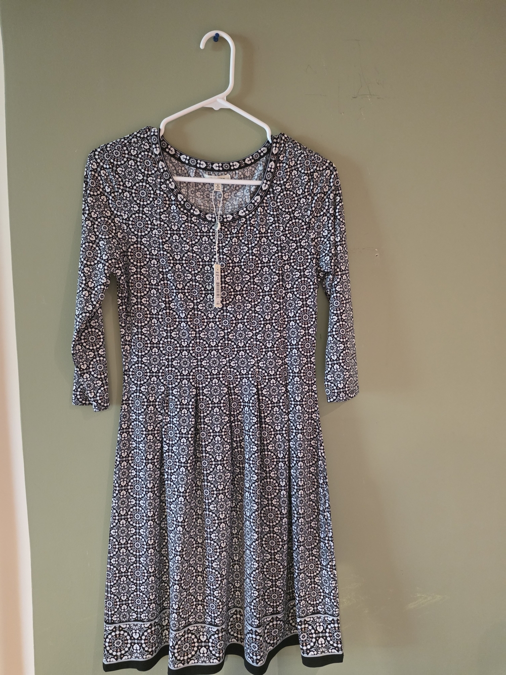 Max Studio Black & White Geometric Long-Sleeve Fit-and-Flare Dress NWT Small